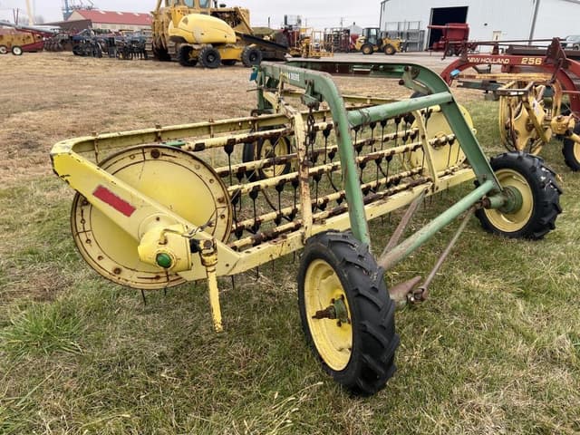 Image of John Deere 660 equipment image 2