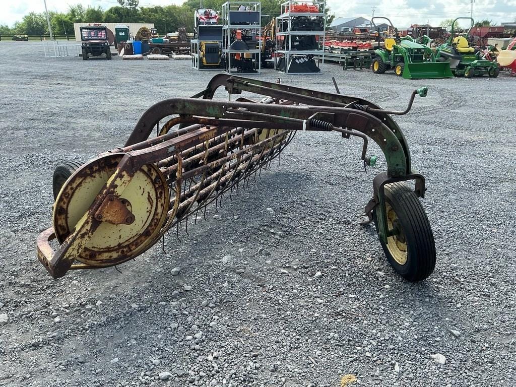 John Deere 660 Equipment Image0