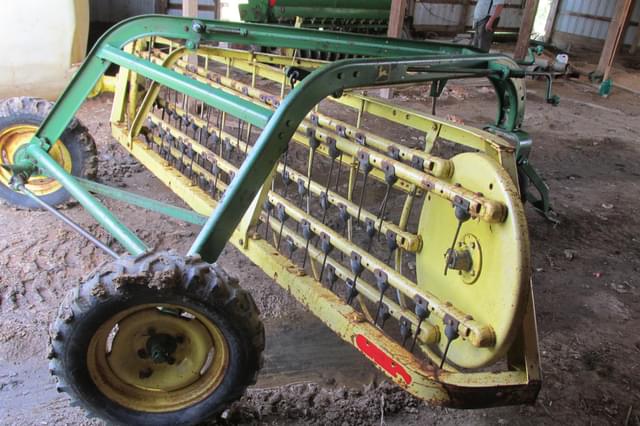 Image of John Deere 660 equipment image 3