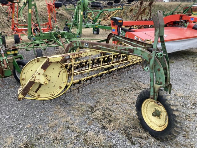 Image of John Deere 660 equipment image 3