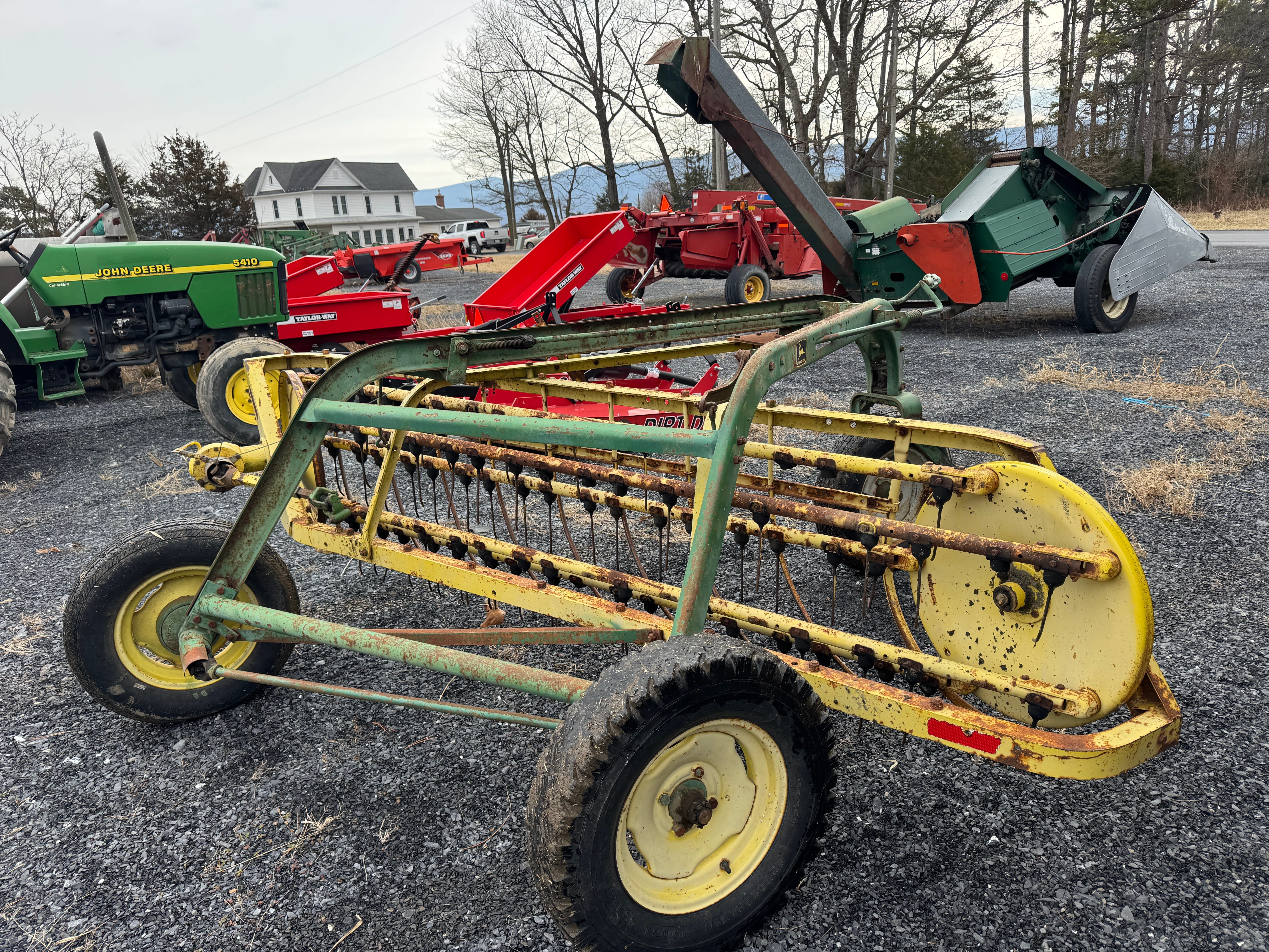 Main image John Deere 660
