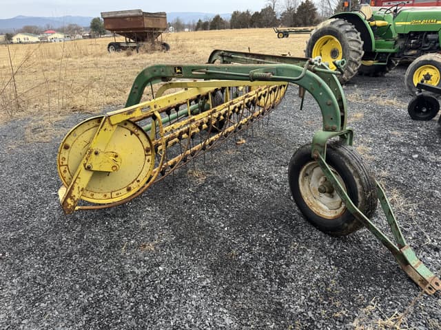Image of John Deere 660 equipment image 1