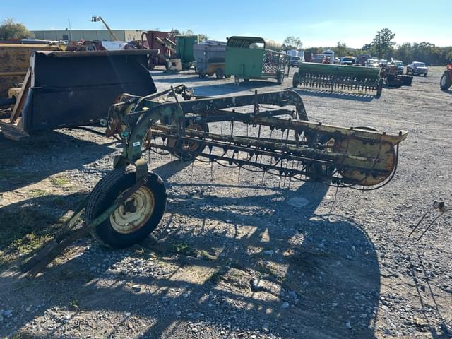 Image of John Deere 660 equipment image 1