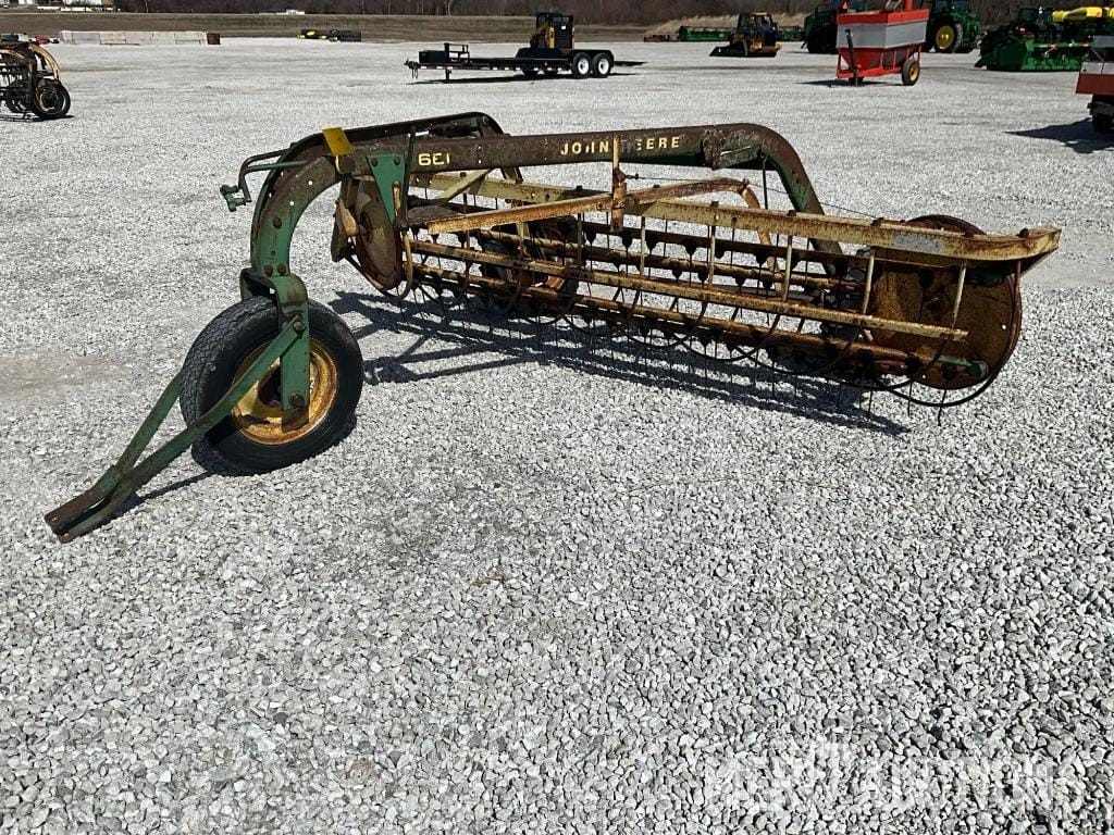 John Deere 660 Equipment Image0