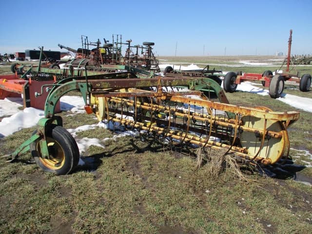 Image of John Deere 660 equipment image 1