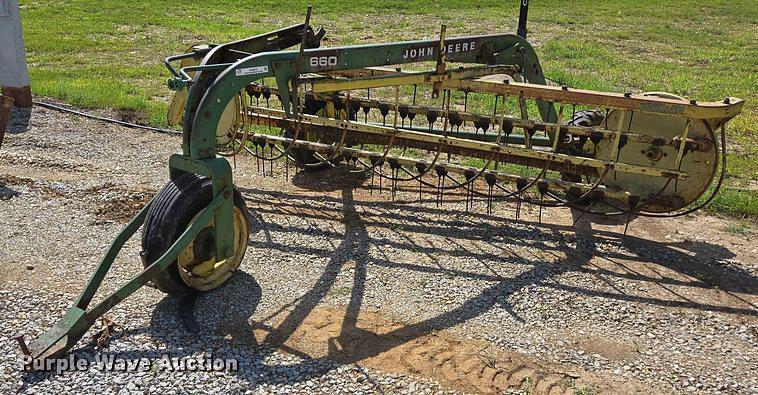 Image of John Deere 660 Primary image