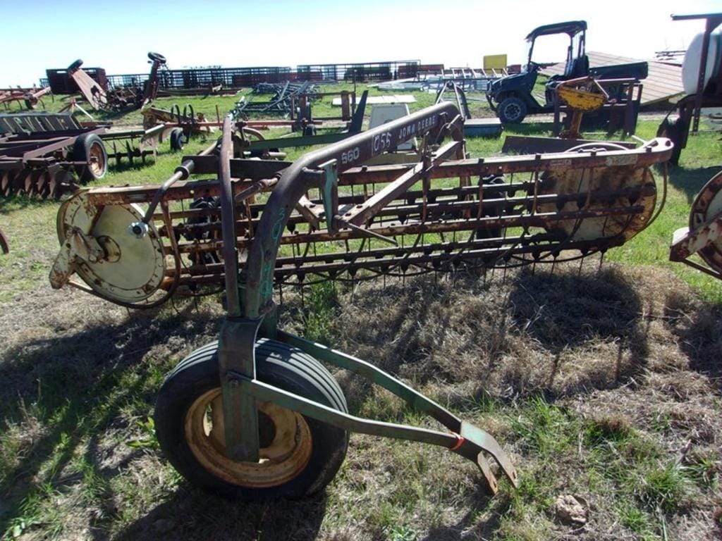 John Deere 660 Equipment Image0