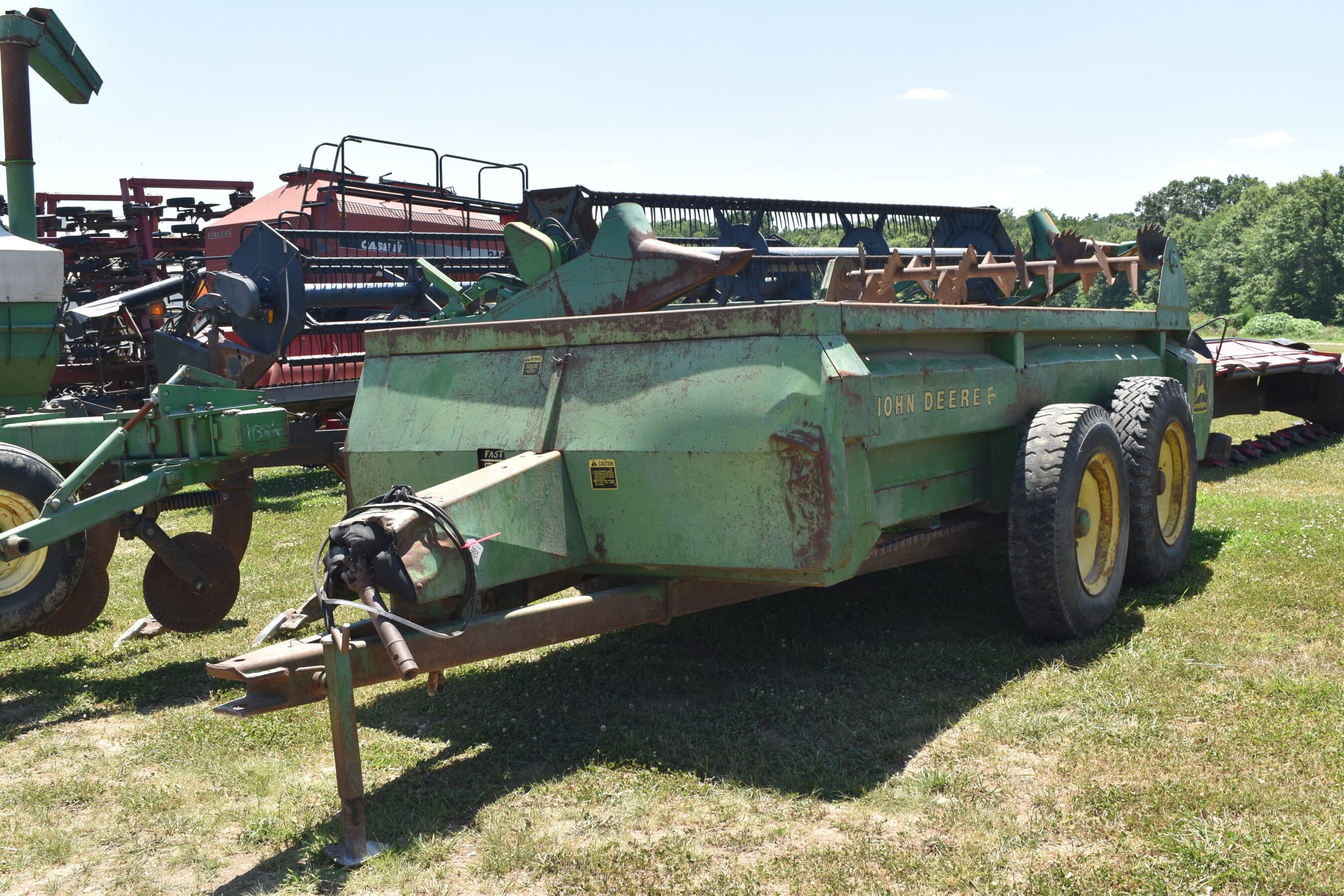 John Deere 660 Equipment Image0