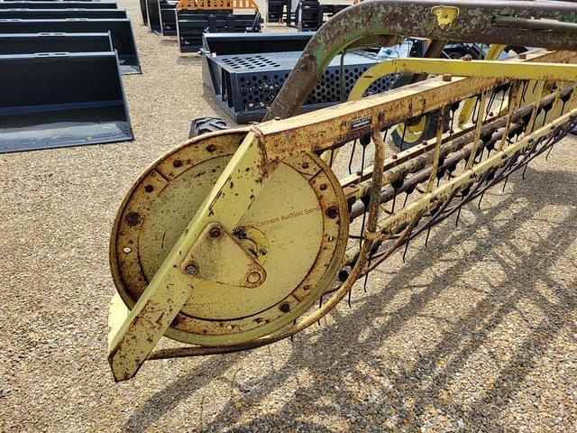 Image of John Deere 660 equipment image 4