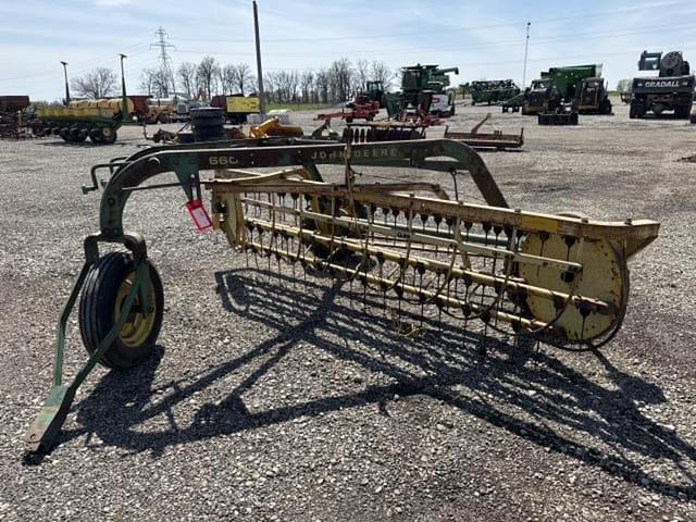 Image of John Deere 660 equipment image 1