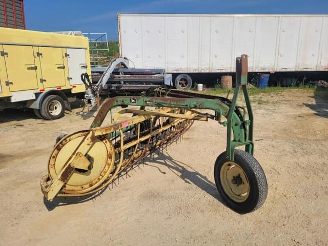 Image of John Deere 660 equipment image 1