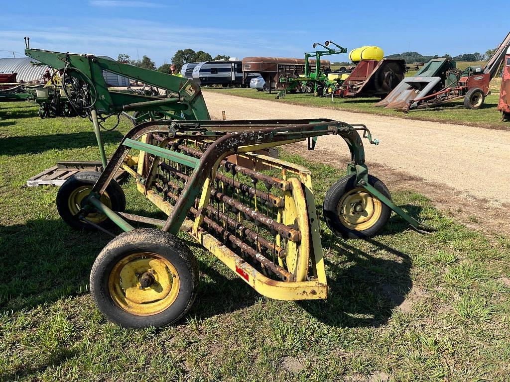 Image of John Deere 660 Primary Image