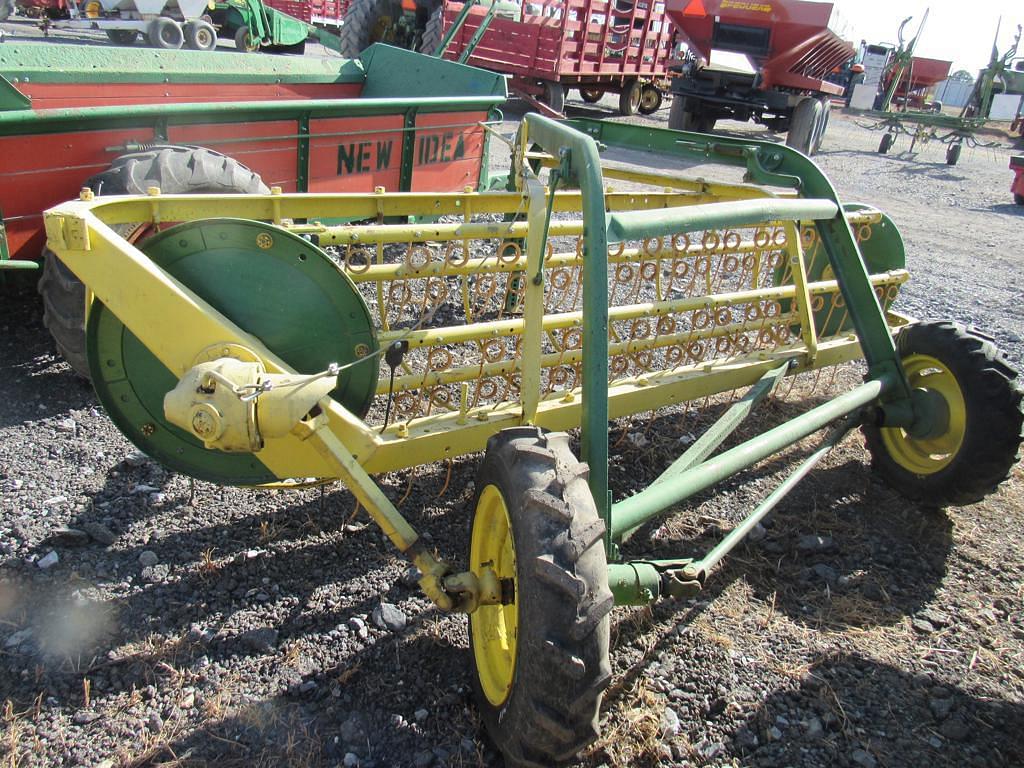 Image of John Deere 660 Image 1