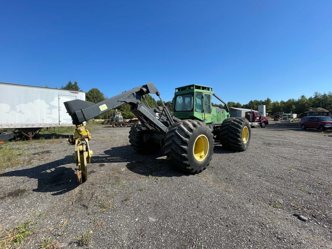 Image of John Deere 660 Primary image
