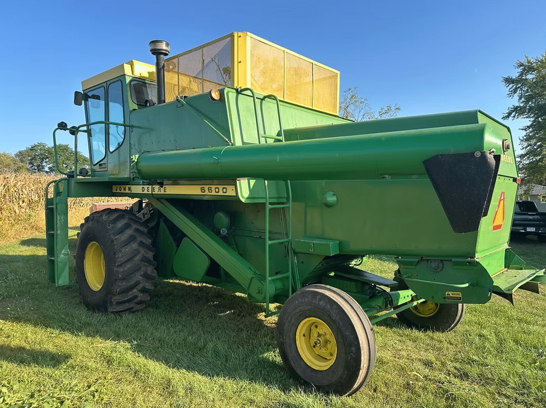 Image of John Deere 6600 Image 1