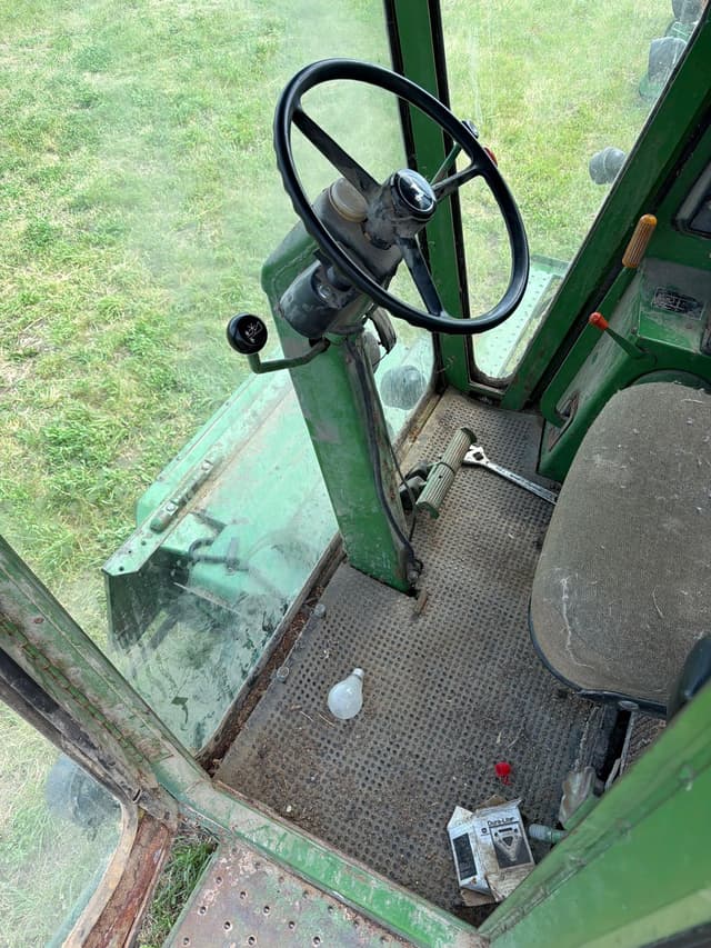 Image of John Deere 6600 equipment image 2