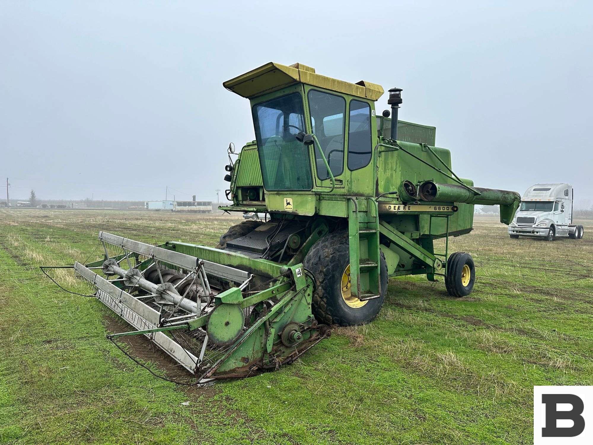John Deere 9600 Equipment Image0