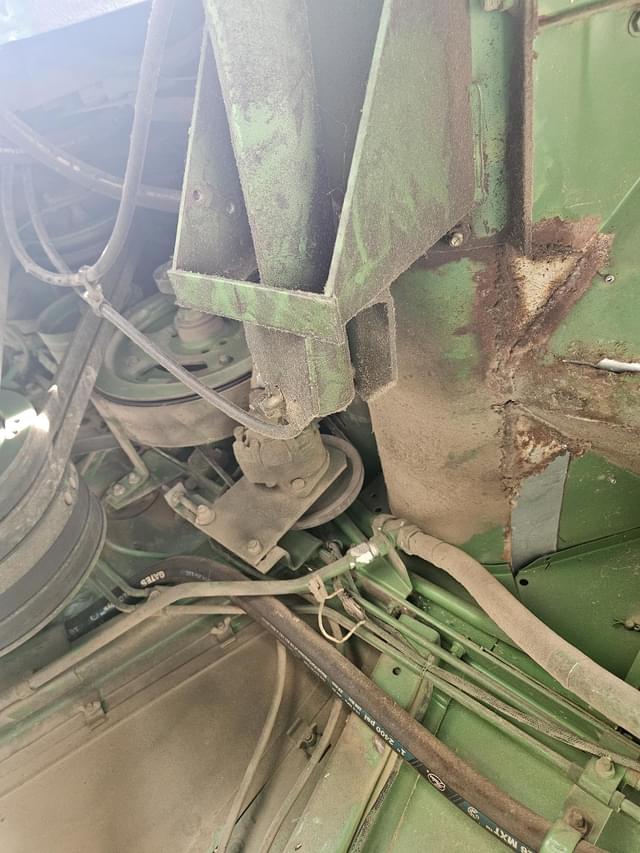 Image of John Deere 6600 equipment image 4