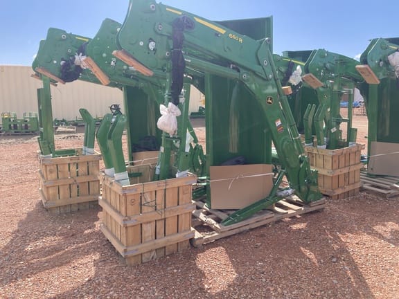 John Deere 660R Equipment Image0