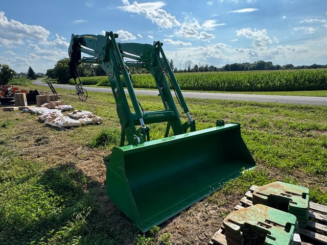 Image of John Deere 660R equipment image 4