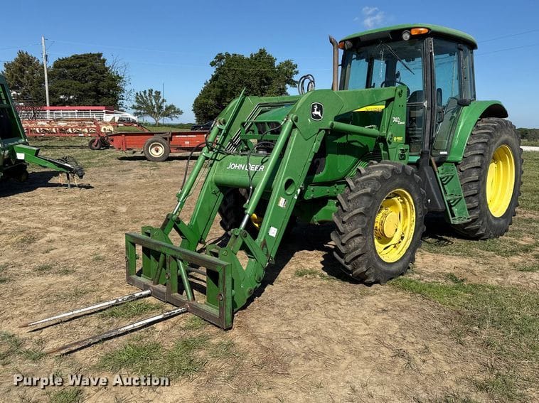John Deere 6615 Equipment Image0