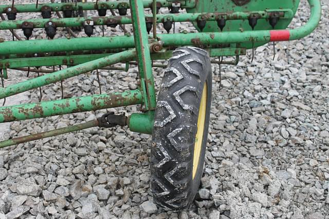 Image of John Deere 662 equipment image 4