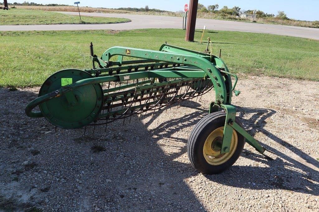 Image of John Deere 662 Primary image