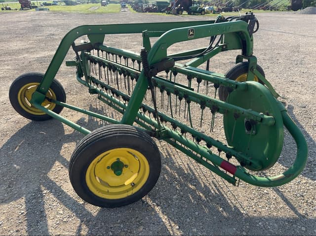 Image of John Deere 662 equipment image 3