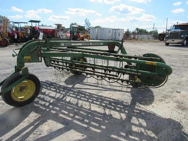 Image of John Deere 662 equipment image 1