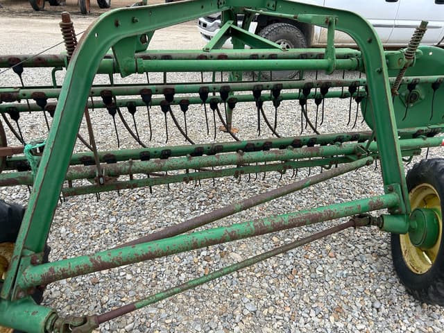 Image of John Deere 662 equipment image 2