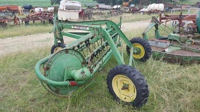 Image of John Deere 662 equipment image 1