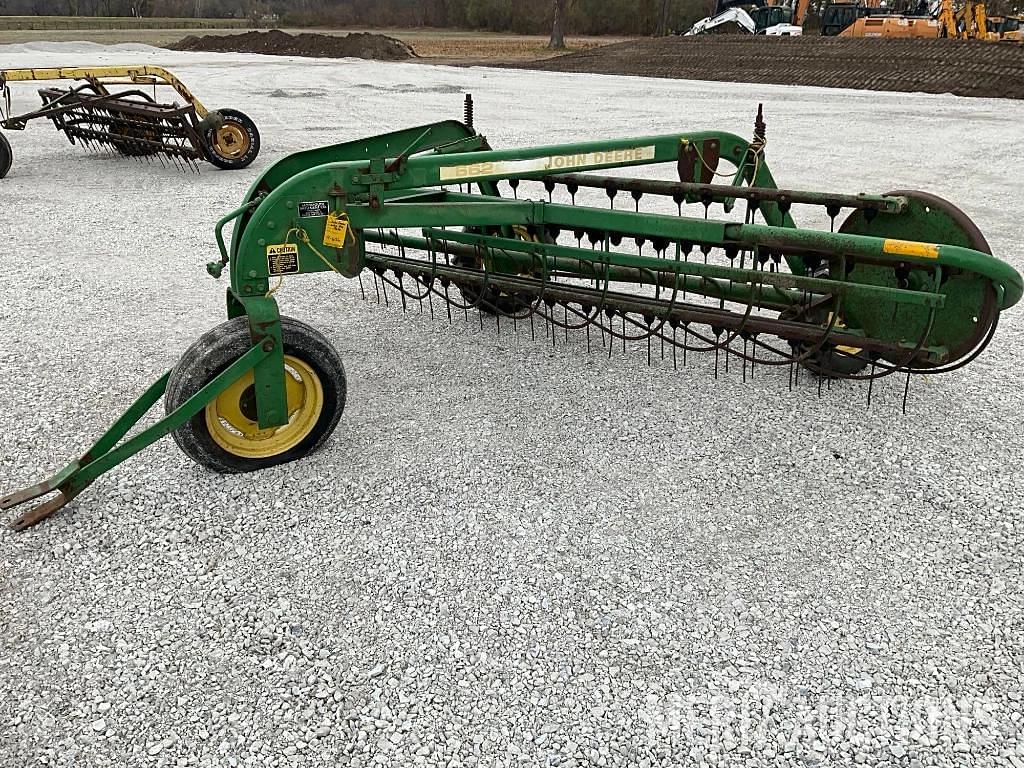 Image of John Deere 662 Primary image