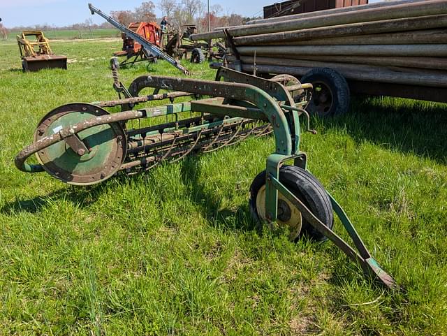 Image of John Deere 662 equipment image 2