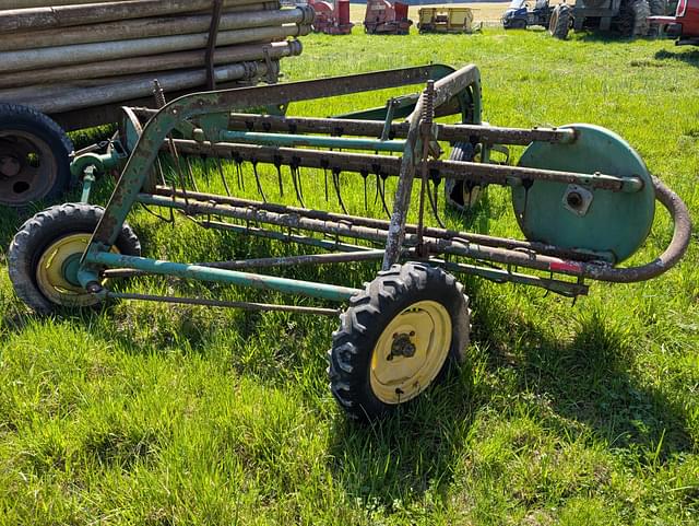 Image of John Deere 662 equipment image 1