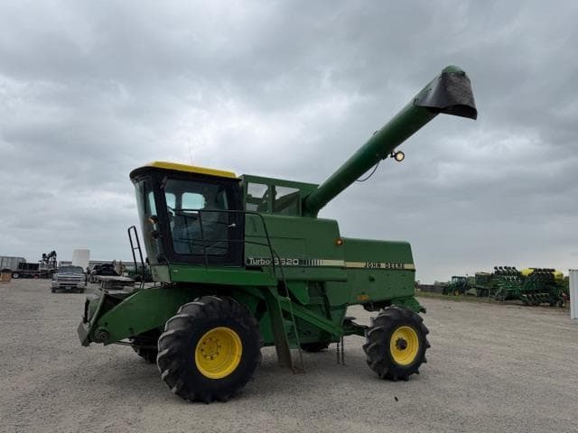 Image of John Deere 6620 Primary image