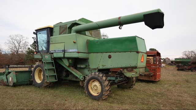 Image of John Deere 6620 equipment image 1