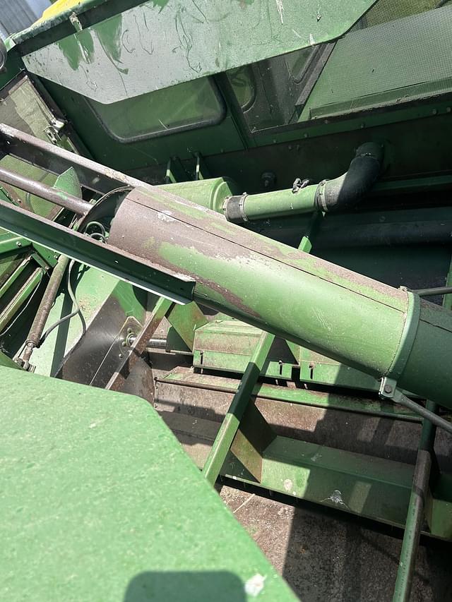 Image of John Deere 6620 equipment image 1