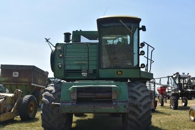 Image of John Deere 6620 equipment image 1