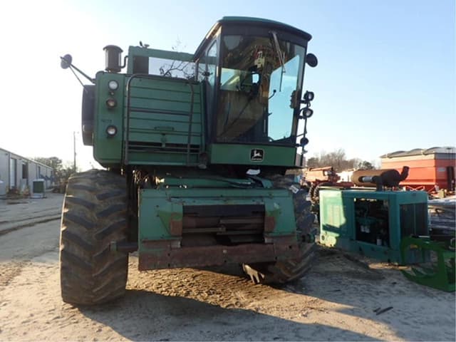 Image of John Deere 6620 equipment image 1