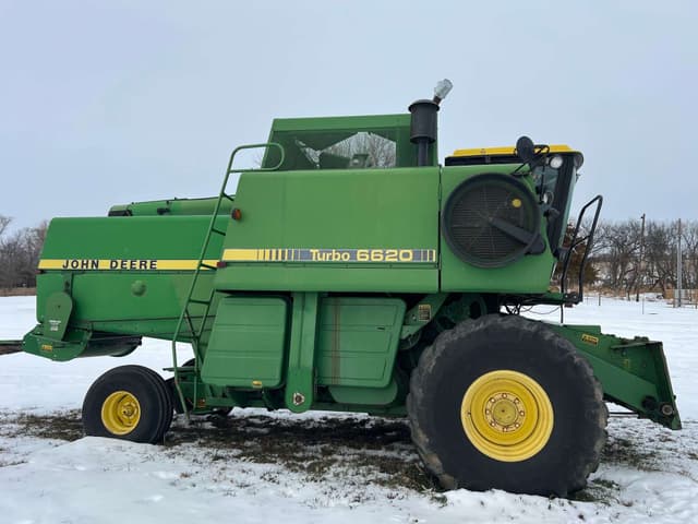 Image of John Deere 6620 Turbo equipment image 2