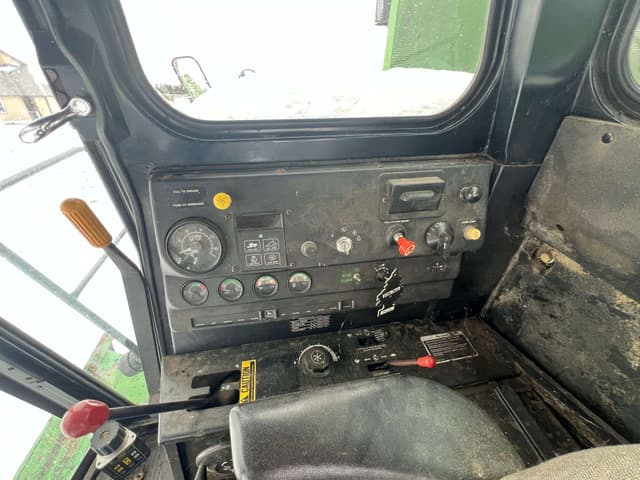 Image of John Deere 6620 Turbo equipment image 4