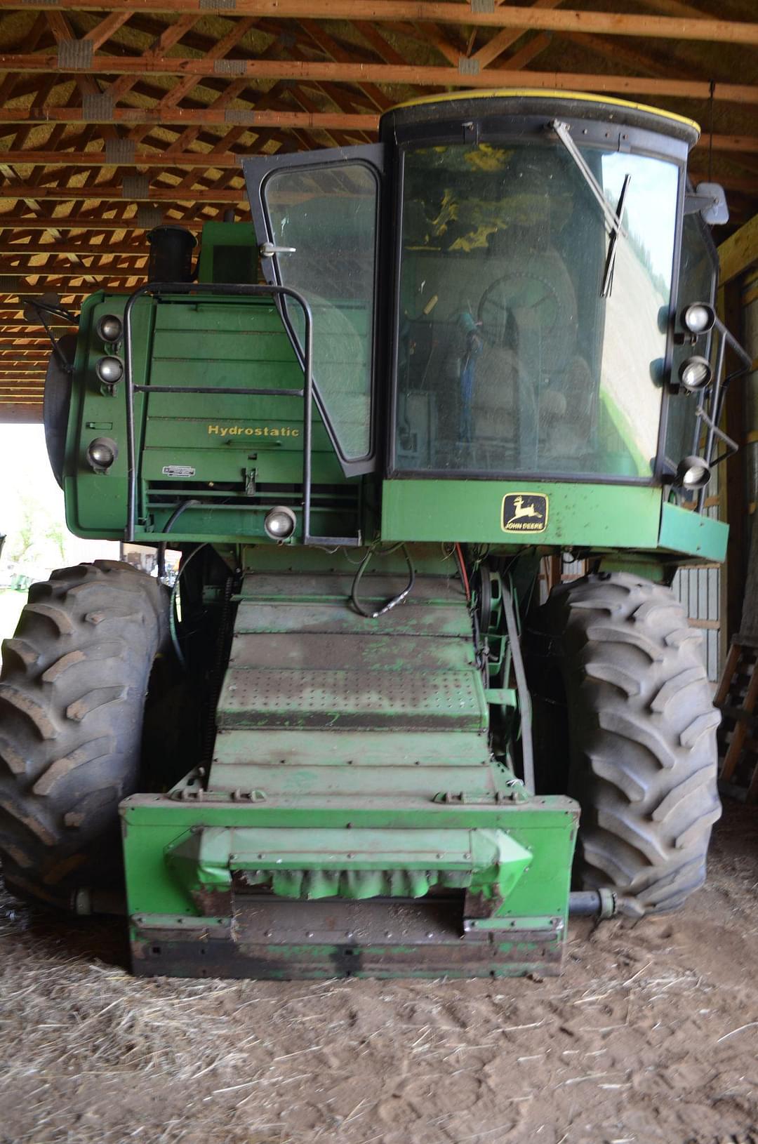 Image of John Deere 6620 Primary image