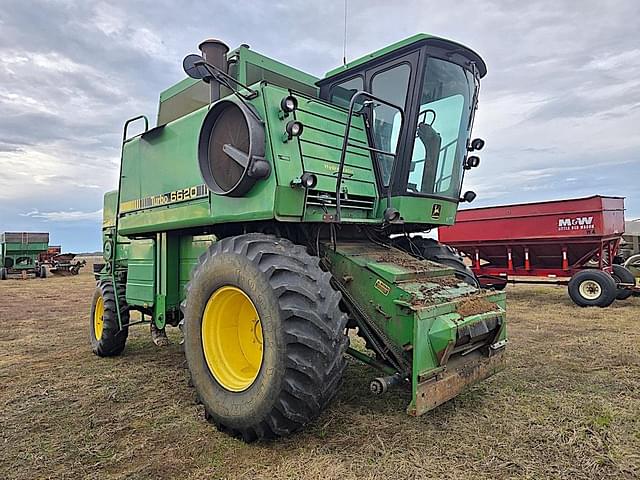 Image of John Deere 6620 equipment image 1