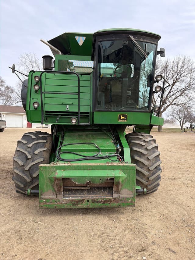 Image of John Deere 6620 Titan II equipment image 1