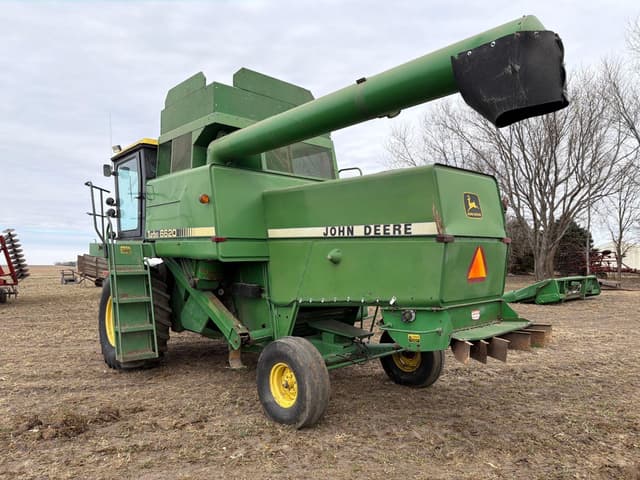 Image of John Deere 6620 equipment image 4