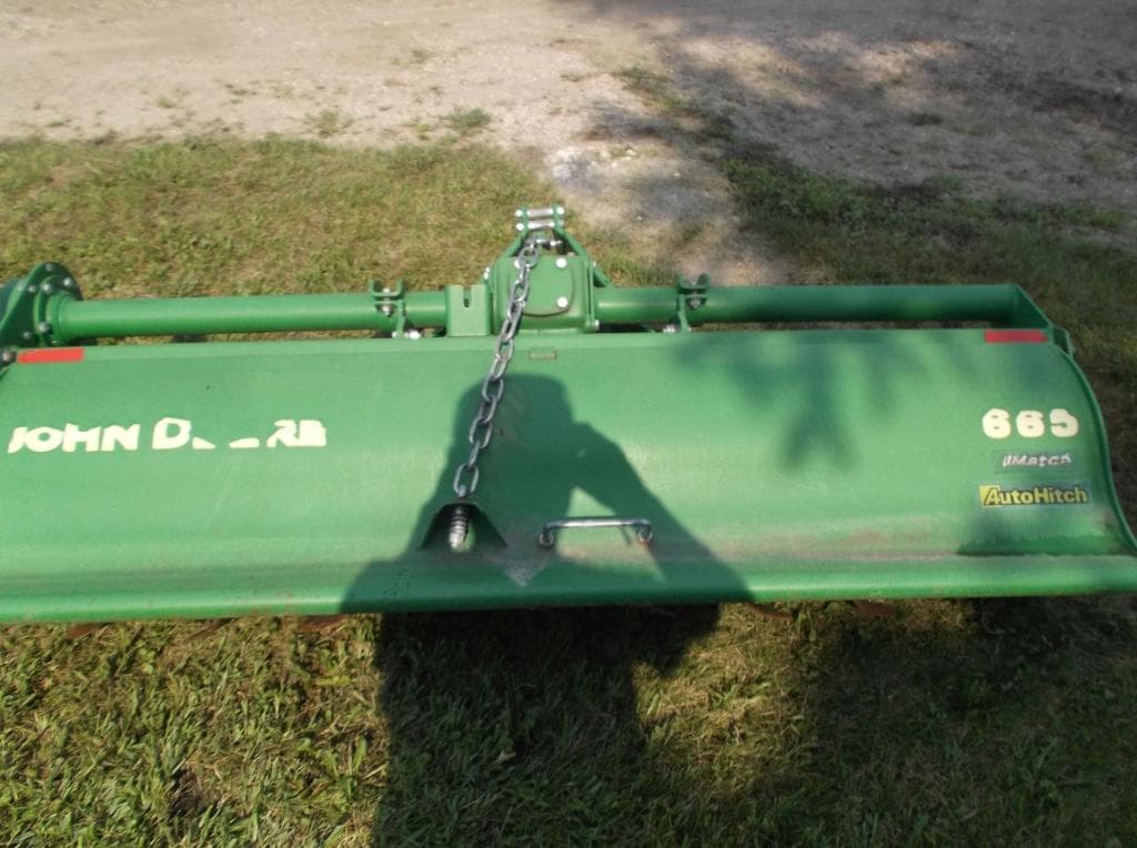 Image of John Deere 665 Image 1