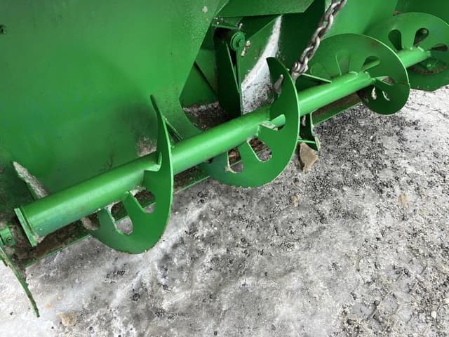 Image of John Deere 666 equipment image 2