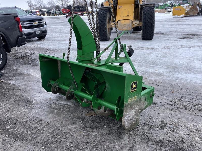 John Deere 666 Equipment Image0