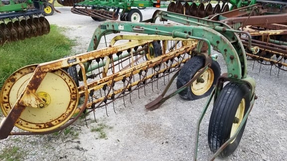SOLD - John Deere 670 Stock No. 19381 Hay and Forage | Tractor Zoom