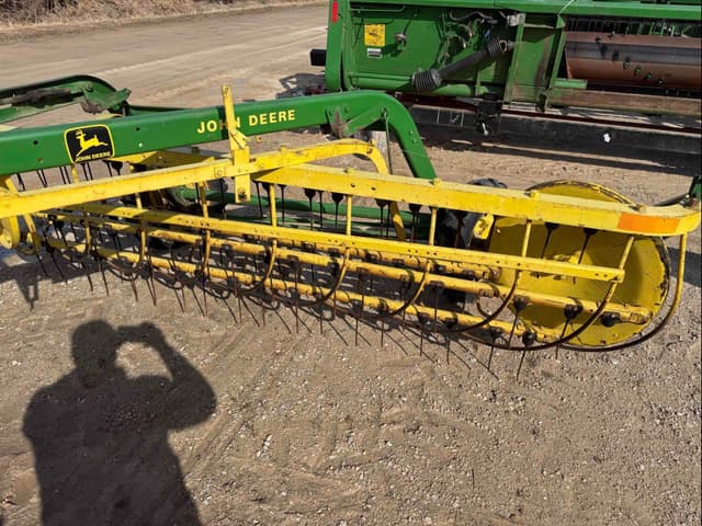 Image of John Deere 670 equipment image 3